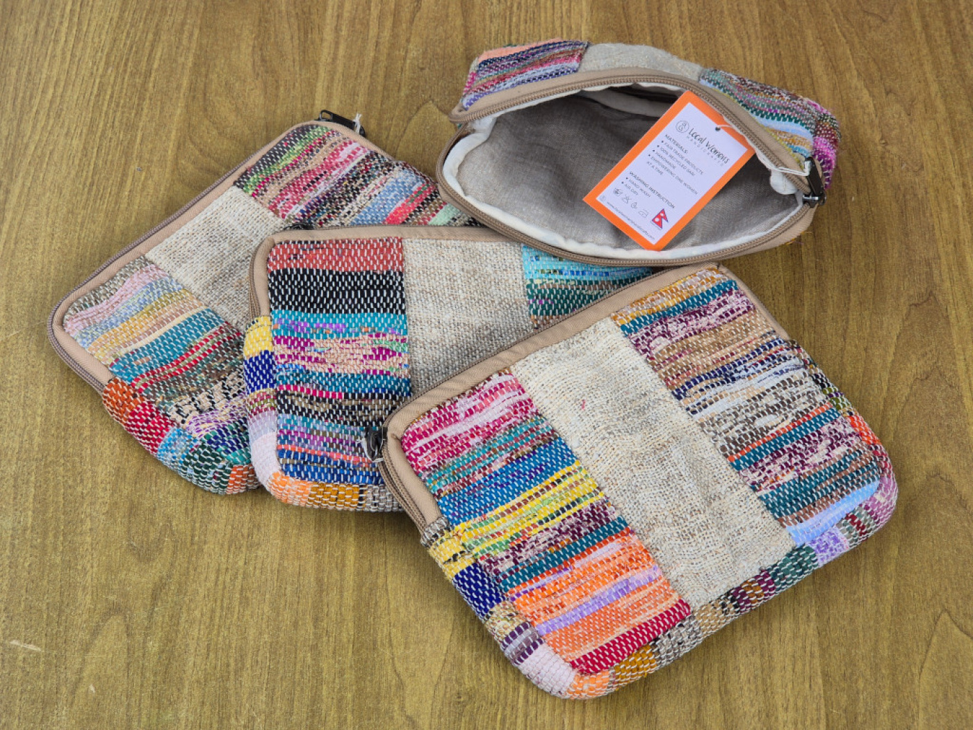 Make-up Beutel aus recyceltem Sari & Hanf | Zufallsausführung | LWH, Nepal